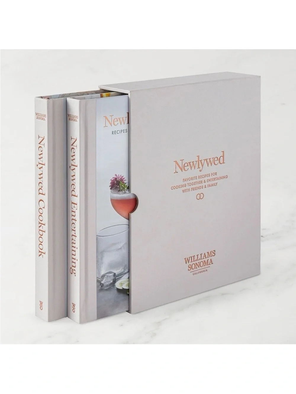 Williams Sonoma Newlywed Cookbook / Entertaining Book Engagement / Wedding gift